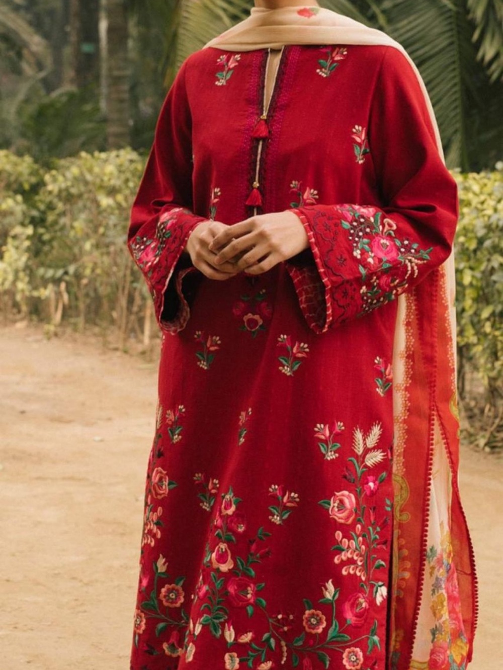 Zara shahjahan embroidery dress